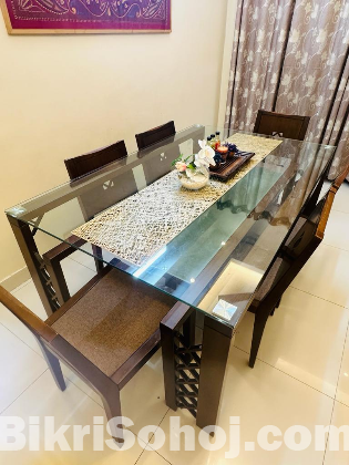 Hatil Dining Table